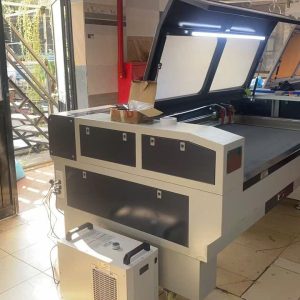 MÁY CẮT CHUYÊN DỤNG YX - 1680