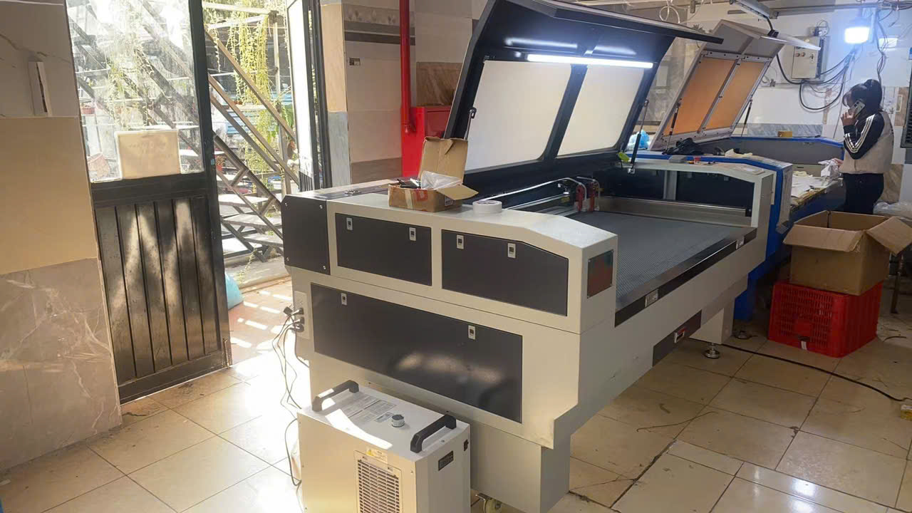 MÁY CẮT CHUYÊN DỤNG YX - 1680